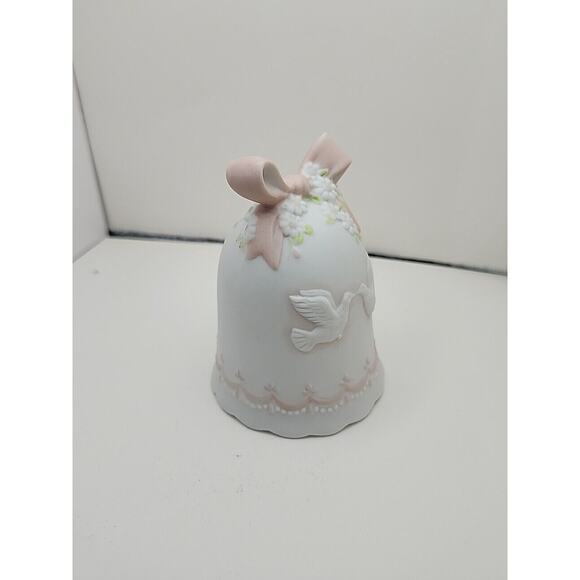 Lefton China Hand Painted Porcelain Bell Doves Bow Christopher Collection #00944 - Picture 7 of 10